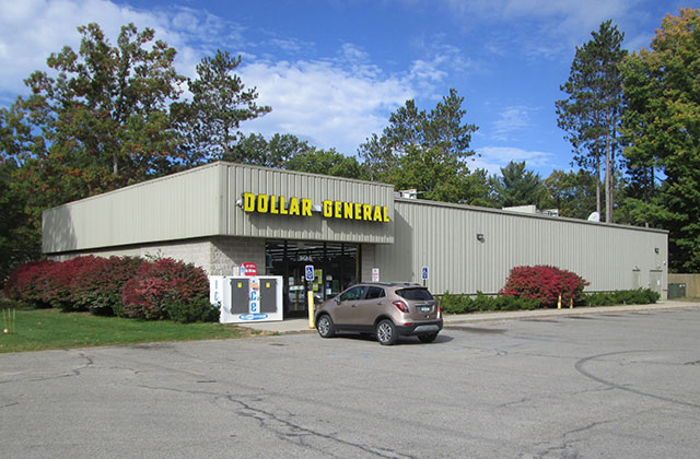  Dollar General in Interlochen, Michigan