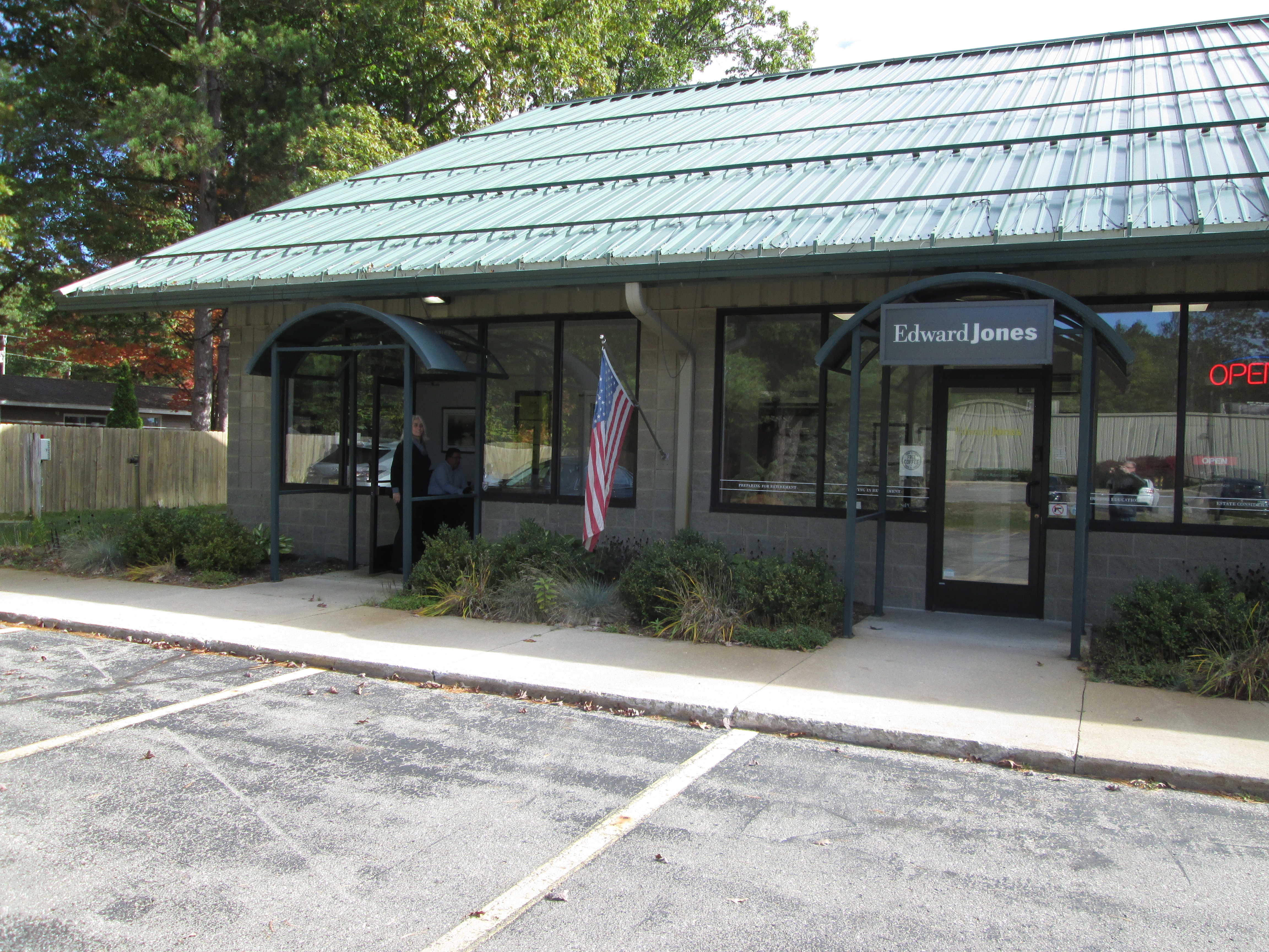 Bill Collin, Financial Advisor - Edward Jones in Interlochen, Michigan