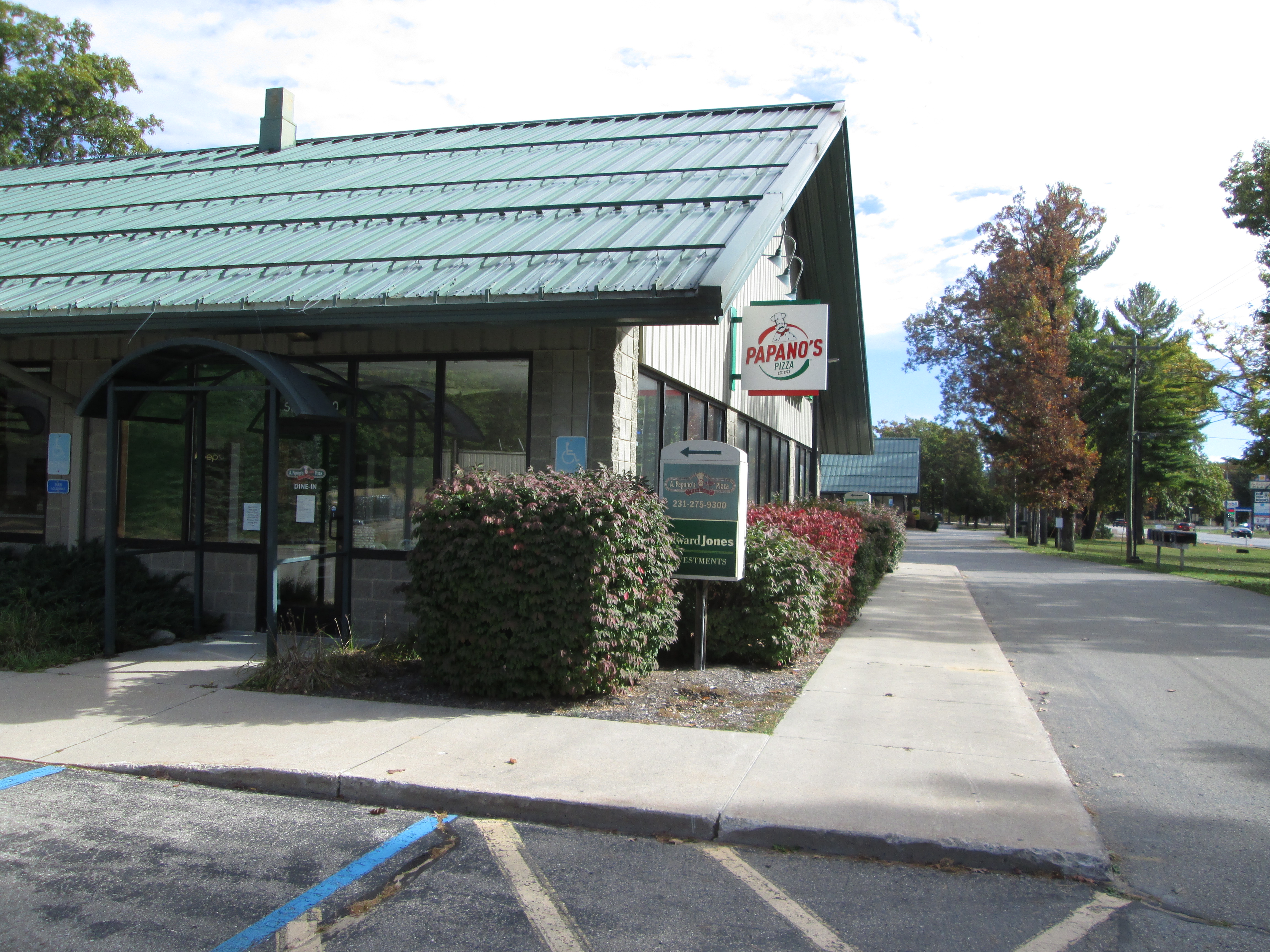 Papano's Pizza Restaurant in Interlochen, Michigan
